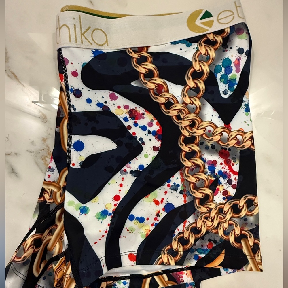 Ethika Women’s Staple